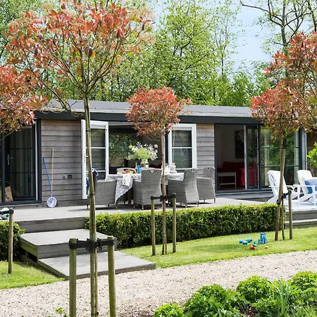 Watervilla In With Terrace بوتيل